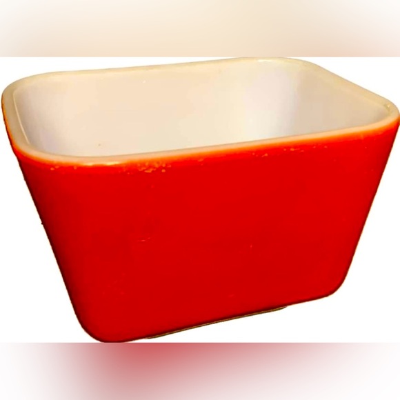 Vintage Pyrex Glass Refrigerator Dish Primary Red #501B NO LID - Picture 2 of 5